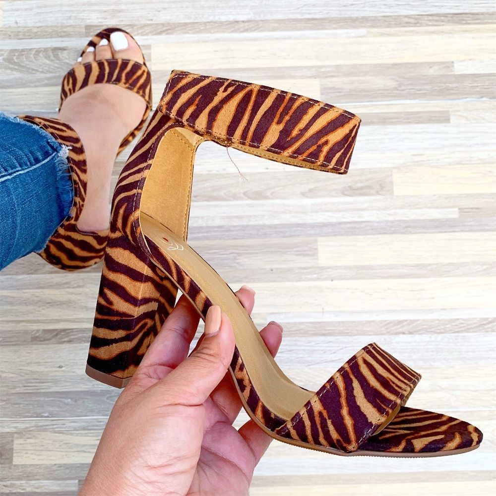 Tiger Print Block Heel - Picture 3 of 6